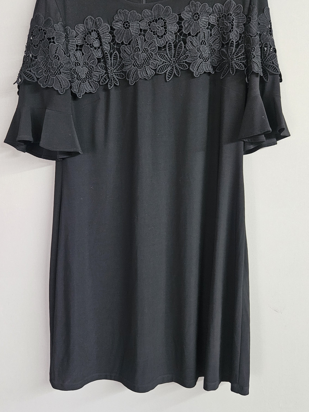 Tommy Hilfiger Black Off-Shoulder Midi Dress with Floral Lace